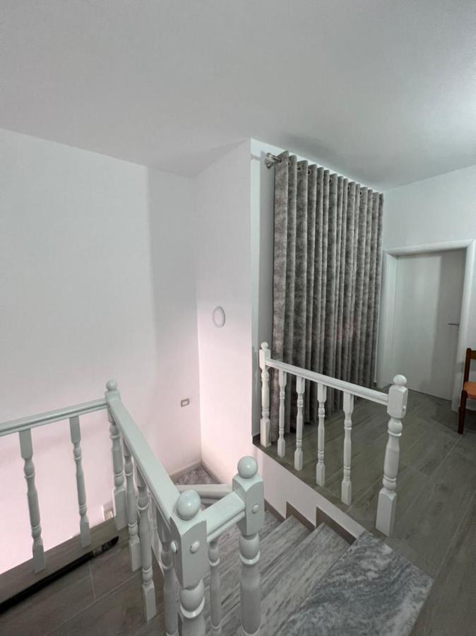 Fiori Rooms Vlorë 外观 照片