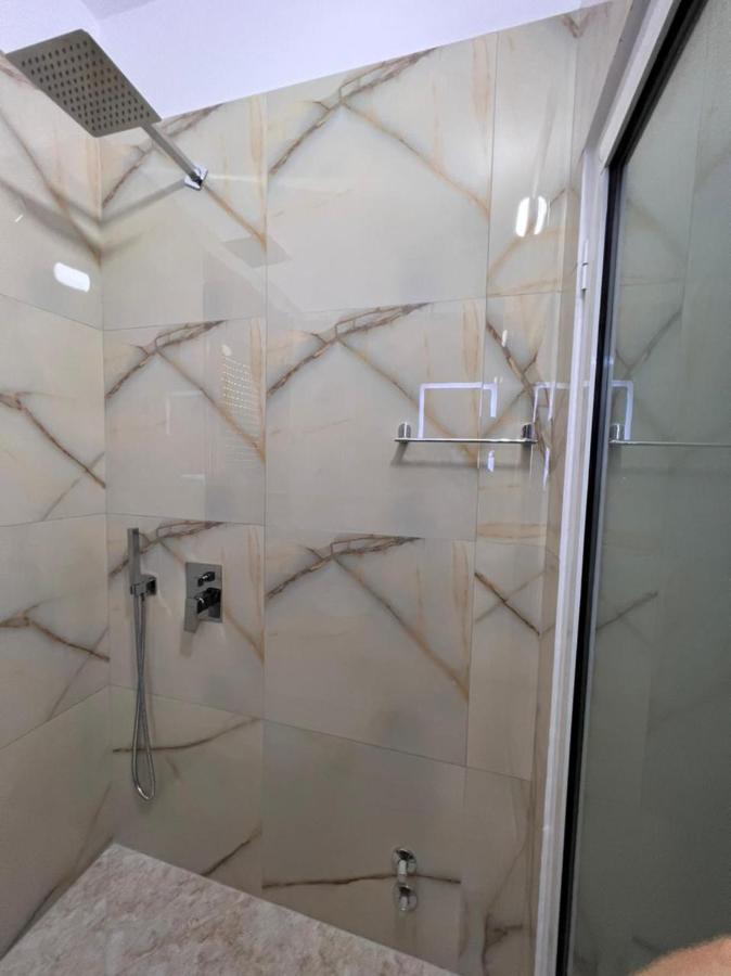 Fiori Rooms Vlorë 外观 照片